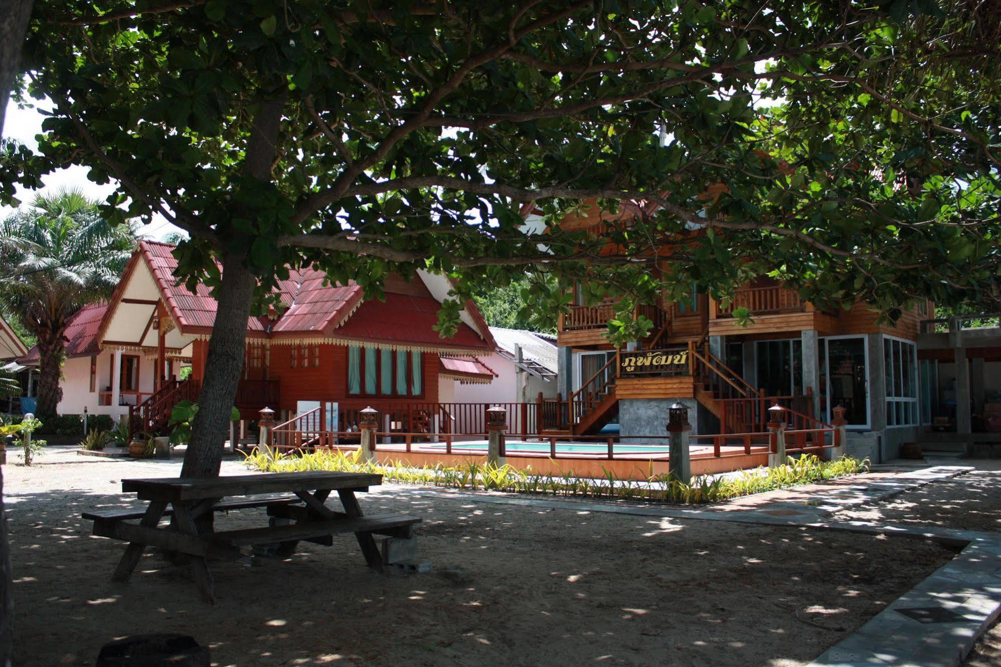 Hotel Phuphat Beach Khanom Exterior foto