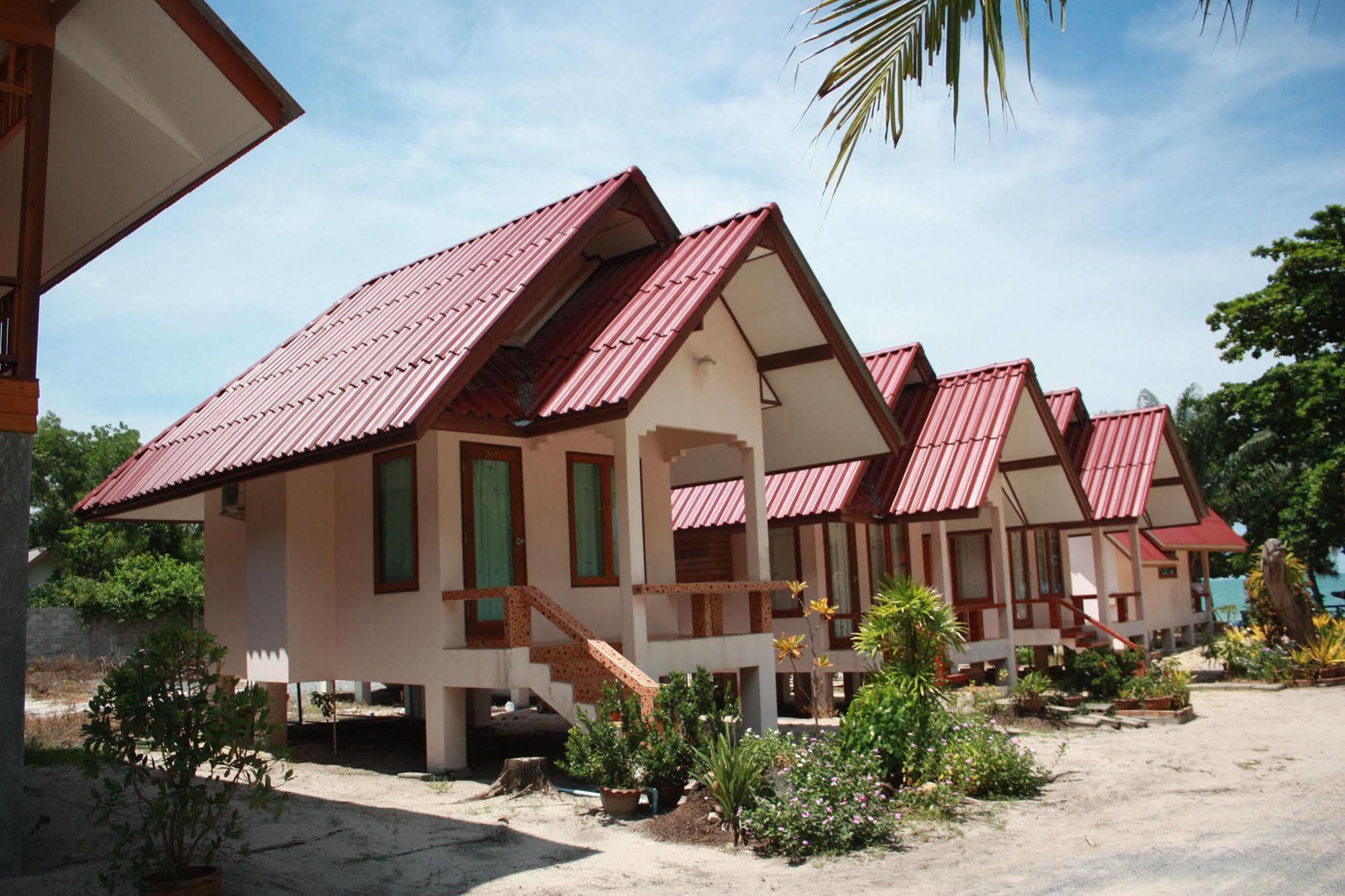 Hotel Phuphat Beach Khanom Exterior foto