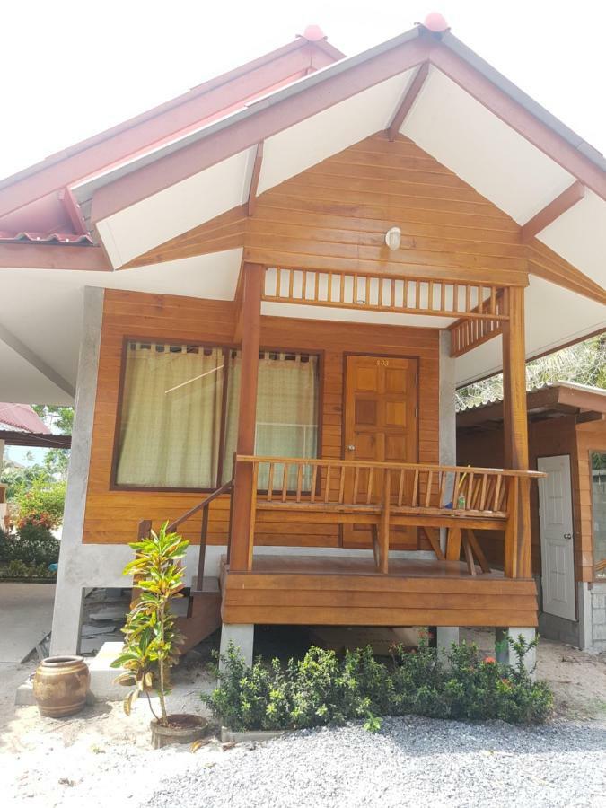 Hotel Phuphat Beach Khanom Exterior foto