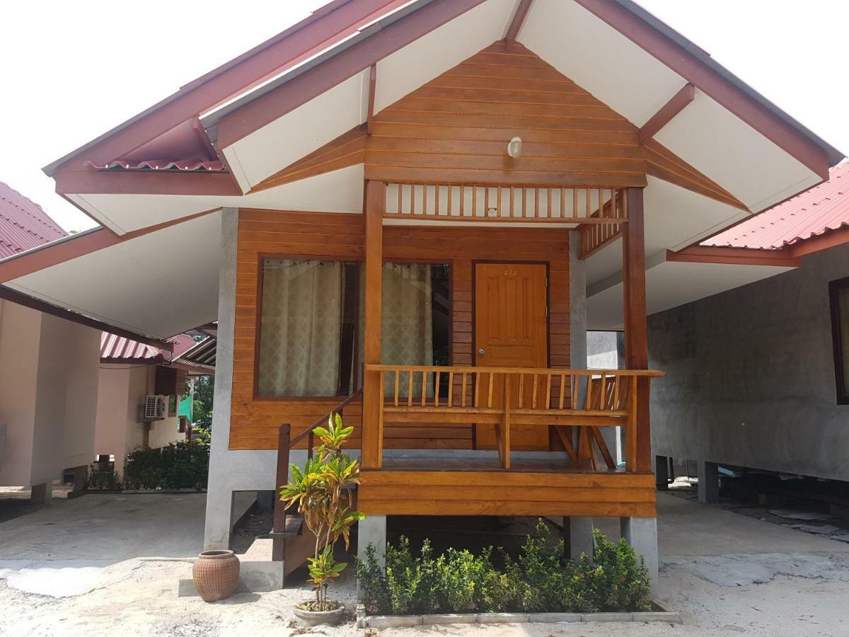 Hotel Phuphat Beach Khanom Exterior foto